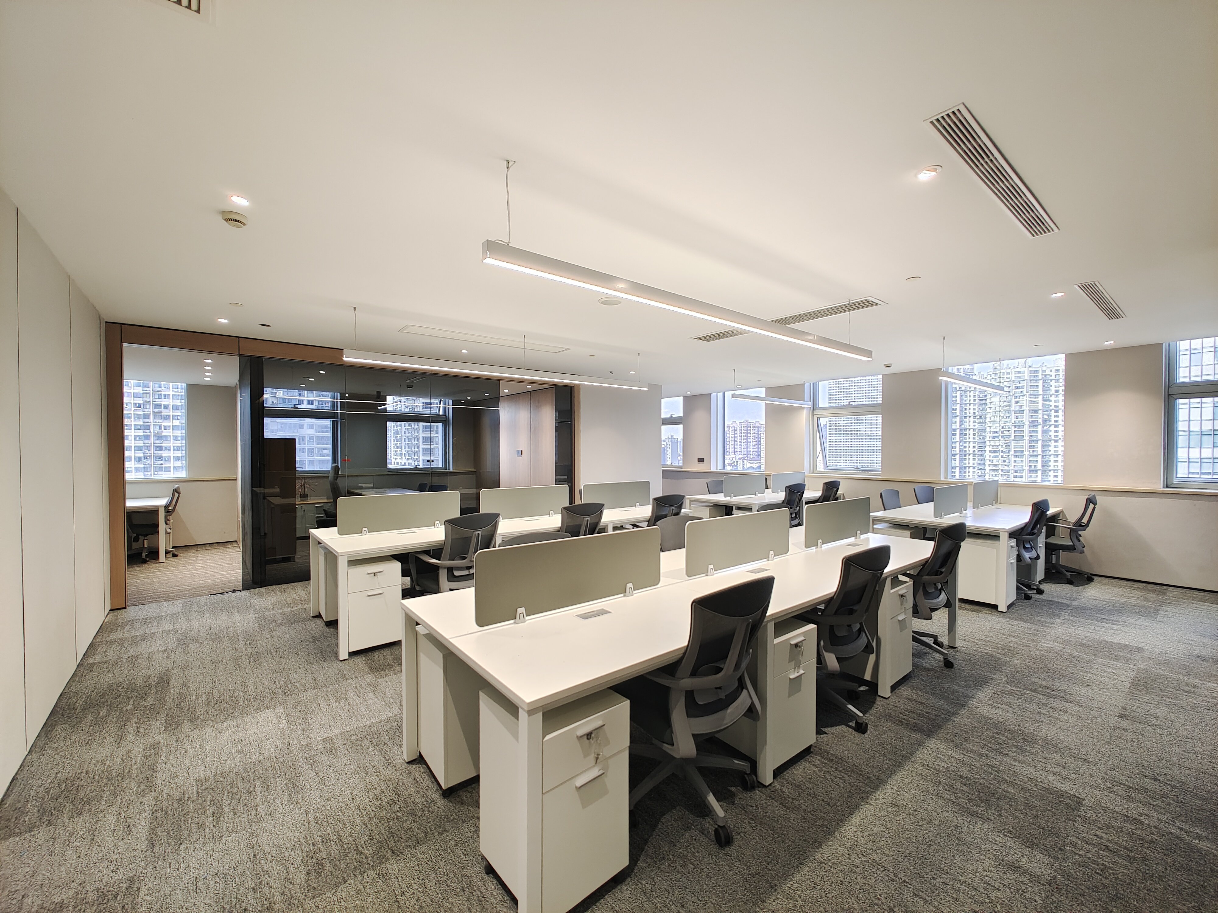 高端辦公室裝修設計 | 打造企業文化與效率的辦公環境